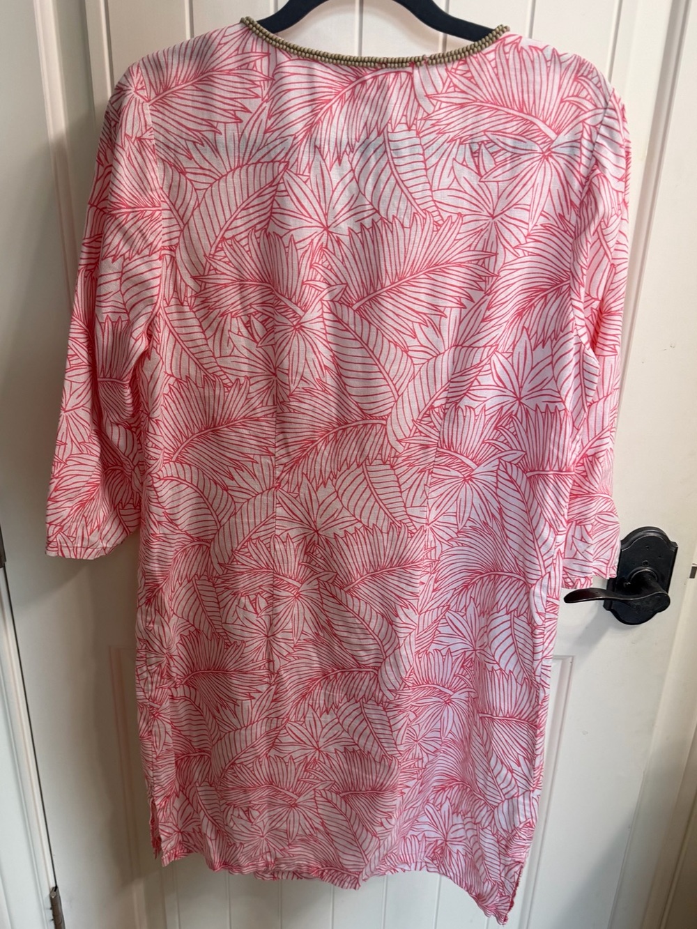 Tommy Bahama Coral and White Leaf-Print V-Neck Linen Bead-Trim Tunic - Picture 5 of 7